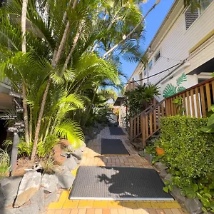 Somewhere To Backpackers Hostal Brisbane