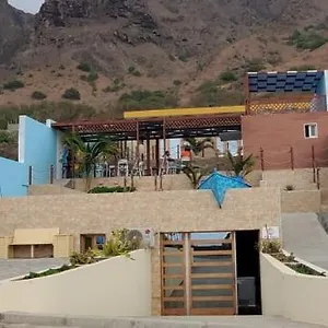 Hotel House, Fajã